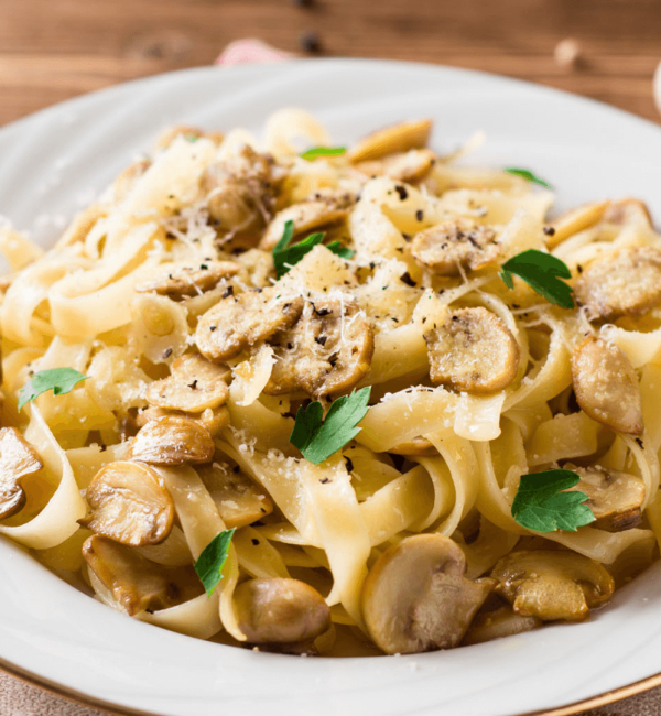 Pasta con fughi porcini